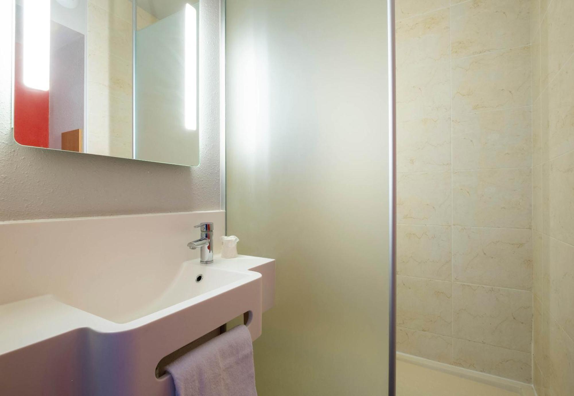 B&B Hotel La Rochelle Beaulieu Puilboreau Εξωτερικό φωτογραφία
